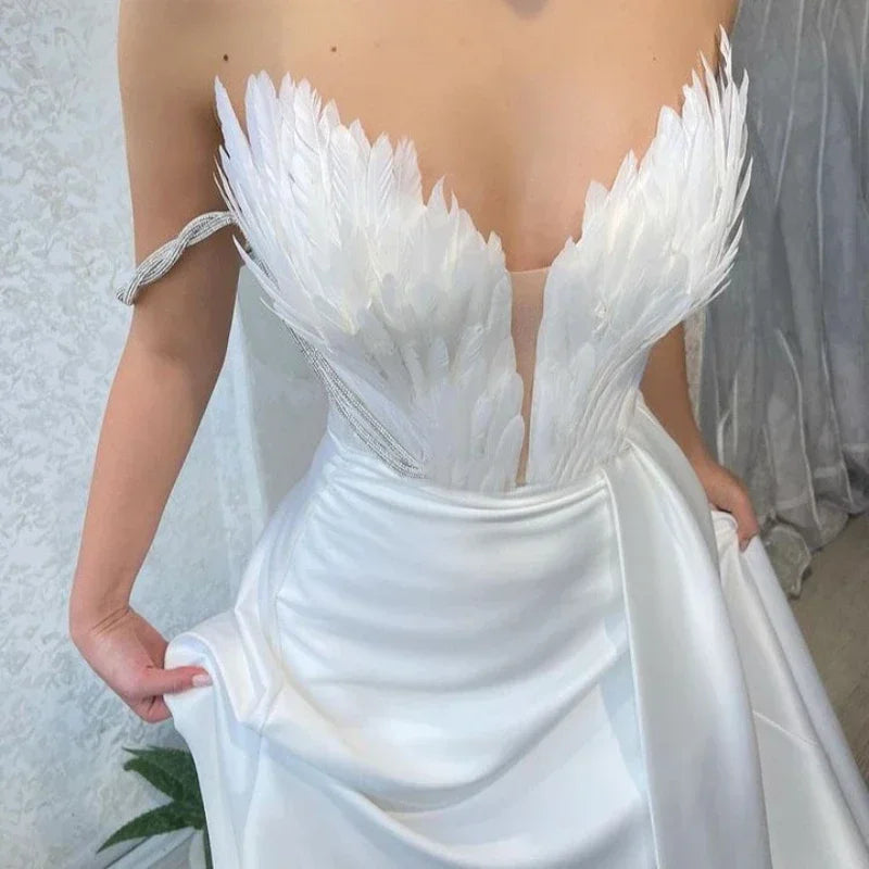 White Angel Feather Dress Luxury Design Women's Off Shoulder Elegant Long Dress Halloween Christmas Party Evening Wedding Dress